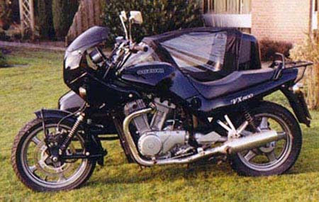 SuzukiVX8002-Velorex700